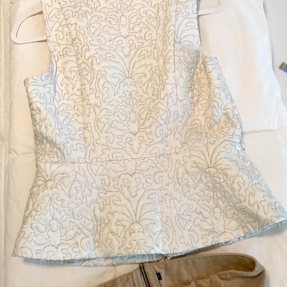 WHBM lightweight zip vest GORGEOUS! - Picture 8 of 8